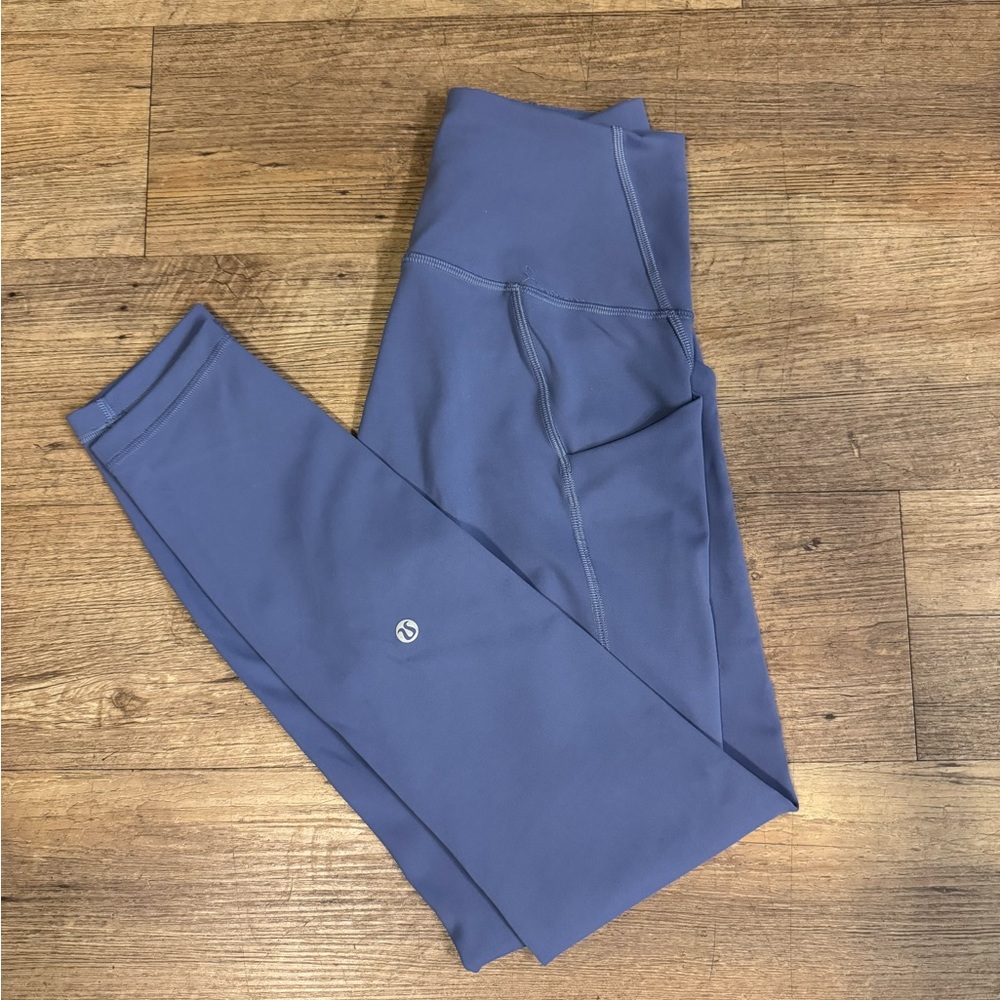 Lululemon Wunder Under leggings with pockets!